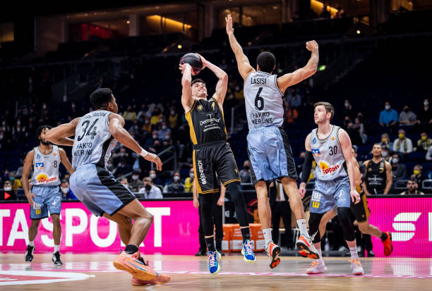 部高层进行 部高层进行