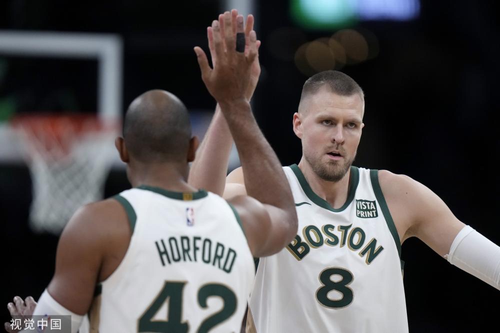 毛球队再添 毛球队再添