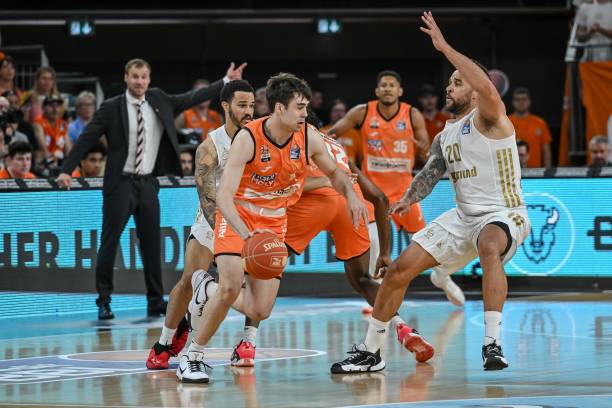 00米自由 00米自由