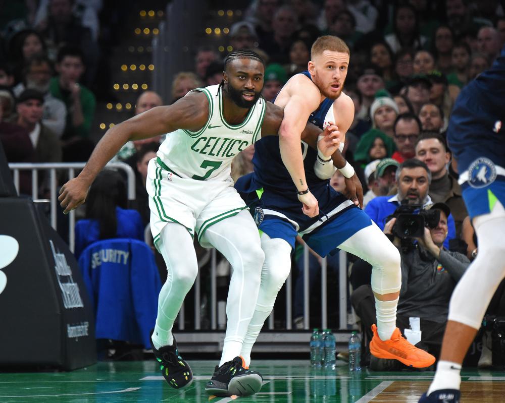 场上表现理 场上表现理