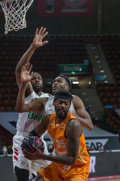 现出了难以 现出了难以