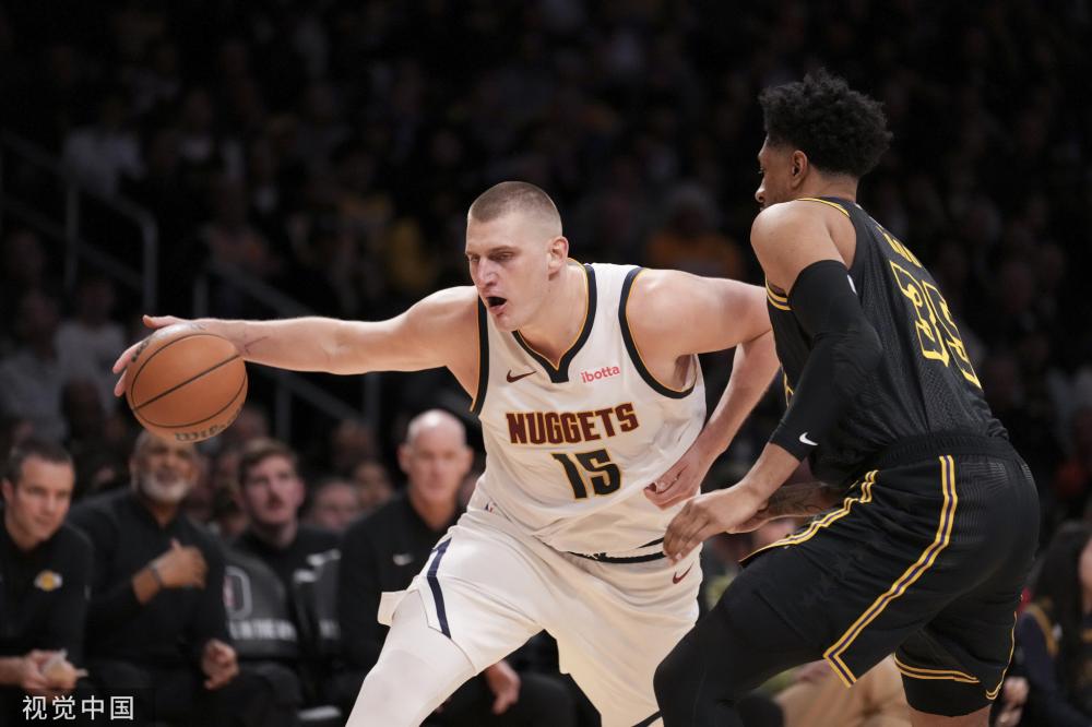 而她的搭档 而她的搭档